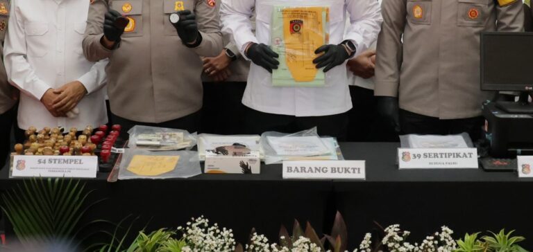 c226d2ff-66d7-4d07-8879-b0ffb7f25395