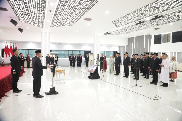 c42c2b1a-2efb-4749-94c1-244bca7edaf1