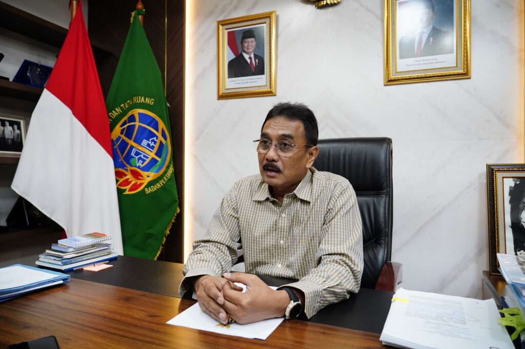 f7adb378-6488-4aee-9b92-c7f39cfbd059