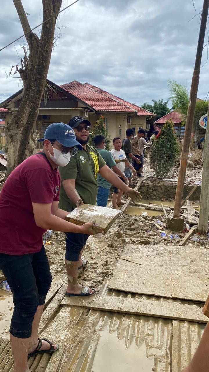 ff128be6-6da7-428a-9cd1-bbbc216763e4