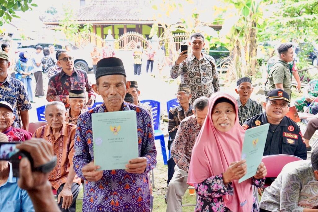 dd4c3135-a3be-4eb8-9e24-cad2a1f97f86